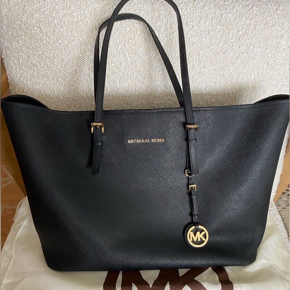 Michael Kors Black Leather Jet Set Tote Bag